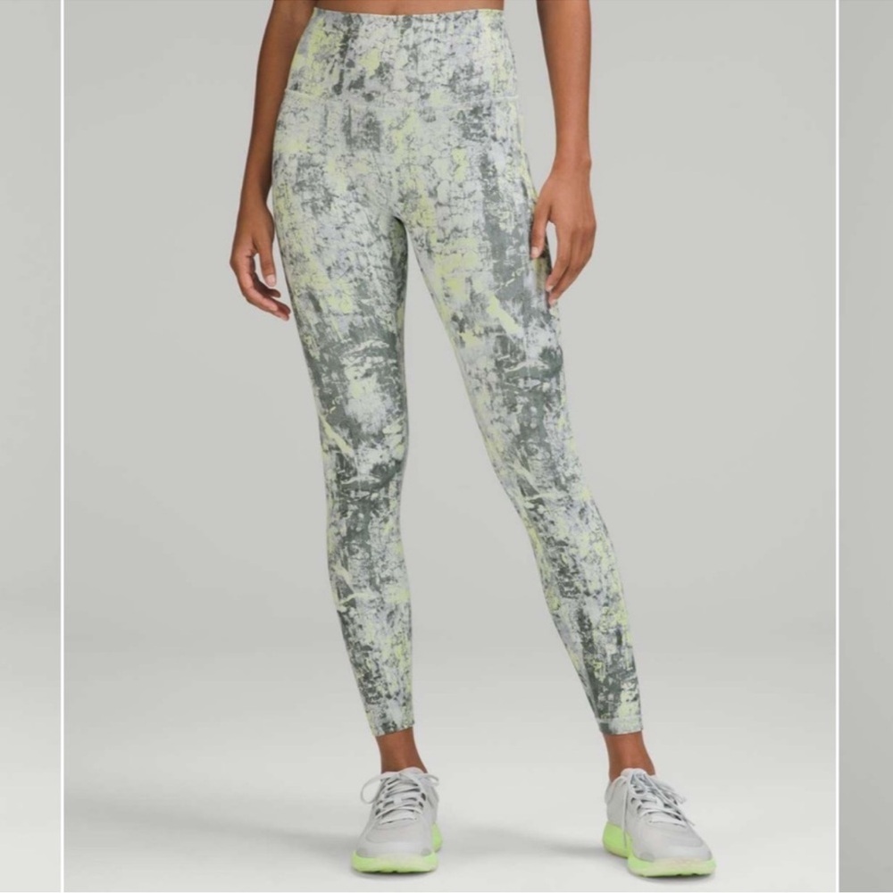Lululemon Wunder train